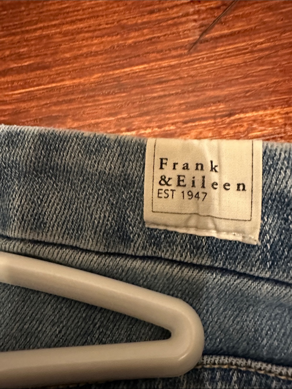 Frank & Eileen Light Blue Cropped Derry Jeans - Picture 3 of 8